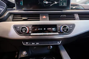 AUDI A5 Sportback 2.0 45 TFSI S Line quattro S-Tronic S-Line / 3-Zonen Klima-Automatik / Navi