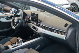 AUDI A5 Sportback 2.0 45 TFSI S Line quattro S-Tronic S-Line / 3-Zonen Klima-Automatik / Navi
