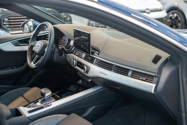 AUDI A5 Sportback 2.0 45 TFSI S Line quattro S-Tronic S-Line / 3-Zonen Klima-Automatik / Navi
