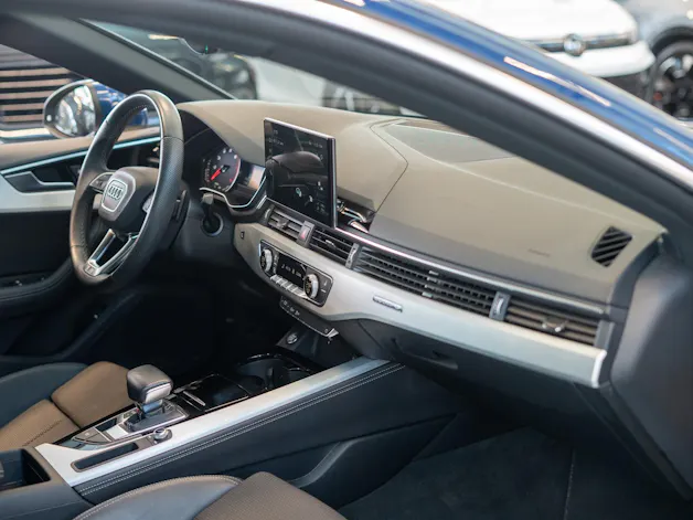 AUDI A5 Sportback 2.0 45 TFSI S Line quattro S-Tronic S-Line / 3-Zonen Klima-Automatik / Navi