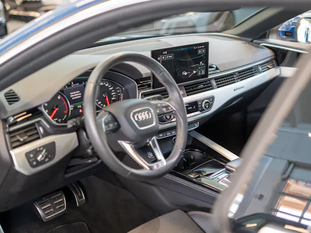 AUDI A5 Sportback 2.0 45 TFSI S Line quattro S-Tronic S-Line / 3-Zonen Klima-Automatik / Navi