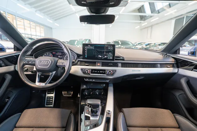 AUDI A5 Sportback 2.0 45 TFSI S Line quattro S-Tronic S-Line / 3-Zonen Klima-Automatik / Navi