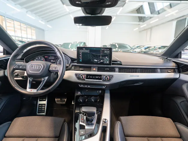 AUDI A5 Sportback 2.0 45 TFSI S Line quattro S-Tronic S-Line / 3-Zonen Klima-Automatik / Navi