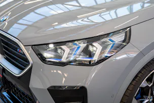 BMW X2 M35i / Iconic Glow / Head-Up Display / Harman Kardon