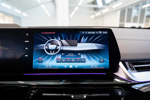 BMW X2 M35i / Iconic Glow / Head-Up Display / Harman Kardon