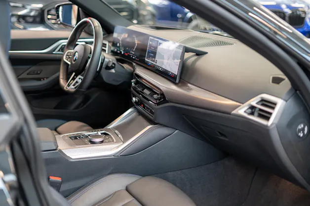 BMW M440i xDrive Gran Coupé M Sport Pro / LCI / Glasdach / 360°Kamera / HeadUp