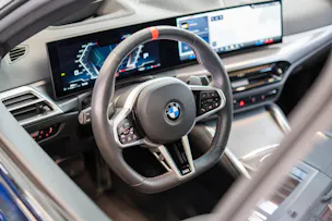 BMW M440i xDrive Gran Coupé M Sport Pro / LCI / Glasdach / 360°Kamera / HeadUp