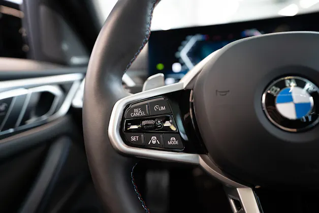 BMW M440i xDrive Gran Coupé M Sport Pro / LCI / Glasdach / 360°Kamera / HeadUp