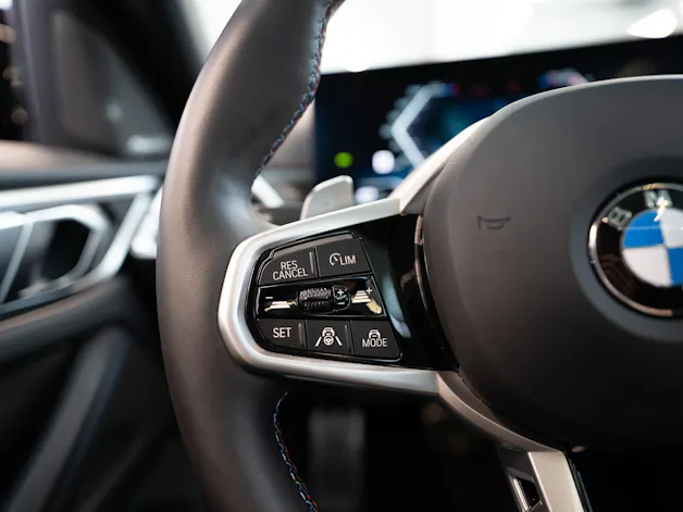 BMW M440i xDrive Gran Coupé M Sport Pro / LCI / Glasdach / 360°Kamera / HeadUp