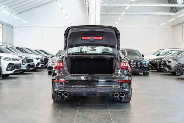 AUDI S3 Limousine 2.0 TFSI quattro S-Tronic / Virtual Cockpit / Abstand-tempomat / Sitzheizung