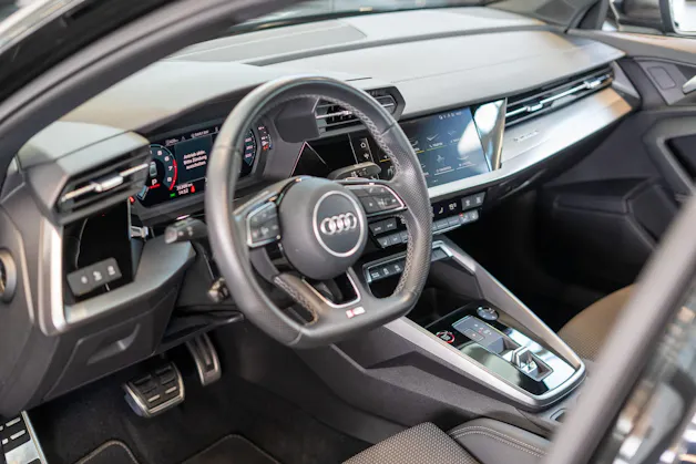 AUDI S3 Limousine 2.0 TFSI quattro S-Tronic / Virtual Cockpit / Abstand-tempomat / Sitzheizung