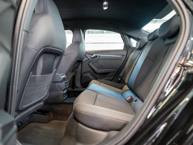 AUDI S3 Limousine 2.0 TFSI quattro S-Tronic / Virtual Cockpit / Abstand-tempomat / Sitzheizung