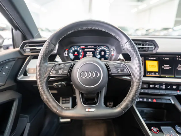 AUDI S3 Limousine 2.0 TFSI quattro S-Tronic / Virtual Cockpit / Abstand-tempomat / Sitzheizung