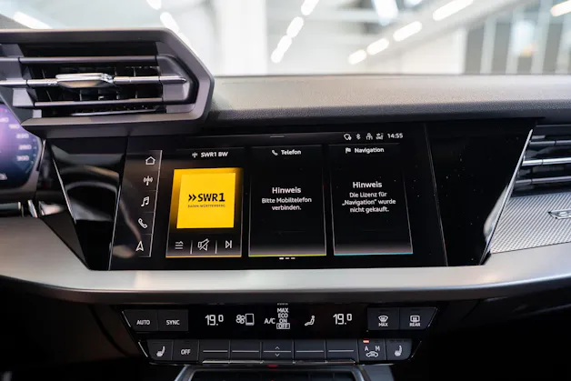 AUDI S3 Limousine 2.0 TFSI quattro S-Tronic / Virtual Cockpit / Abstand-tempomat / Sitzheizung