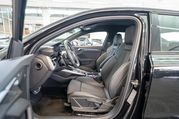 AUDI S3 Limousine 2.0 TFSI quattro S-Tronic / Virtual Cockpit / Abstand-tempomat / Sitzheizung