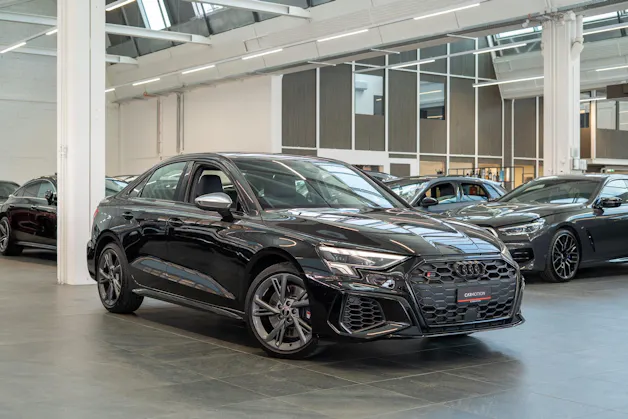 AUDI S3 Limousine 2.0 TFSI quattro S-Tronic / Virtual Cockpit / Abstand-tempomat / Sitzheizung