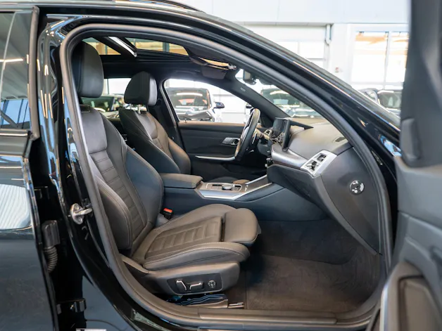 BMW M340i xDrive Touring / LCI / Panorama / 360°Kamera