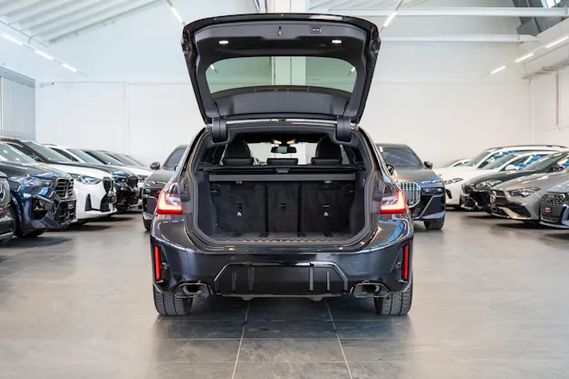 BMW M340i xDrive Touring / LCI / Panorama / 360°Kamera