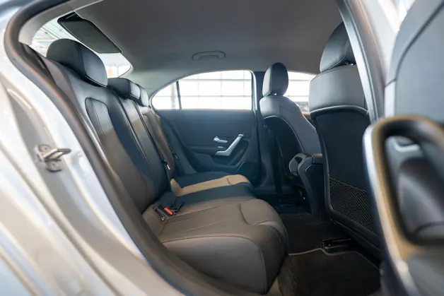 MERCEDES-BENZ A 220 Progressive 4m Limousine / Facelift / Rückfahrkamera / Sitzheizung
