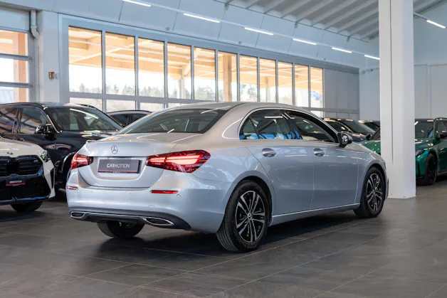 MERCEDES-BENZ A 220 Progressive 4m Limousine / Facelift / Rückfahrkamera / Sitzheizung