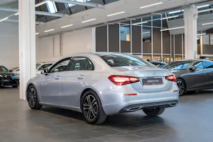 MERCEDES-BENZ A 220 Progressive 4m Limousine / Facelift / Rückfahrkamera / Sitzheizung