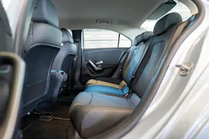 MERCEDES-BENZ A 220 Progressive 4m Limousine / Facelift / Rückfahrkamera / Sitzheizung