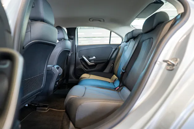 MERCEDES-BENZ A 220 Progressive 4m Limousine / Facelift / Rückfahrkamera / Sitzheizung