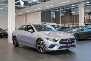 MERCEDES-BENZ A 220 Progressive 4m Limousine / Facelift / Rückfahrkamera / Sitzheizung