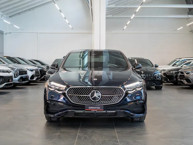 MERCEDES-BENZ E 220 d AMG Line / MBUX Superscreen / 360°Kamera / Ambientebeleuchtung