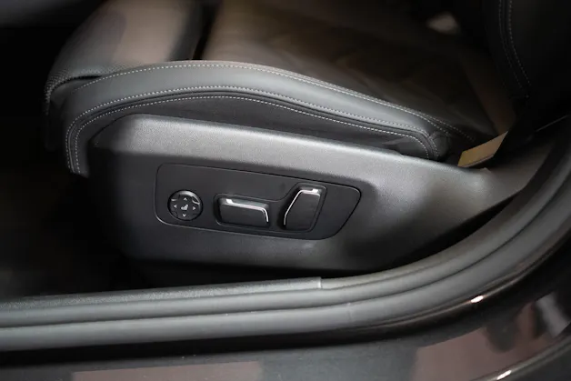 BMW 520i M Sport / HeadUp / 360°Kamer / Sitzbelüftung
