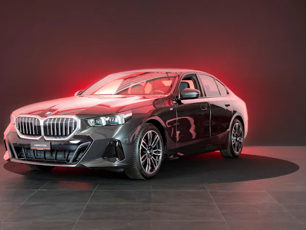 BMW 520i M Sport / HeadUp / 360°Kamer / Sitzbelüftung