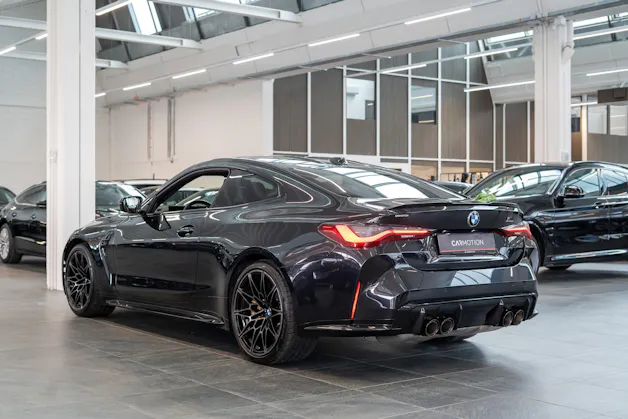 BMW M4 Competition xDrive Coupé / M Carbon Schalensitze / Keramik Bremsanlage / Head-Up Display