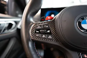 BMW M4 Competition xDrive Coupé / M Carbon Schalensitze / Keramik Bremsanlage / Head-Up Display