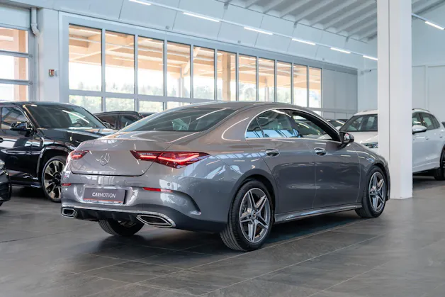 MERCEDES-BENZ CLA 200 AMG Line / Facelift / Rückfahrkamera / Ambientebeleuchtung