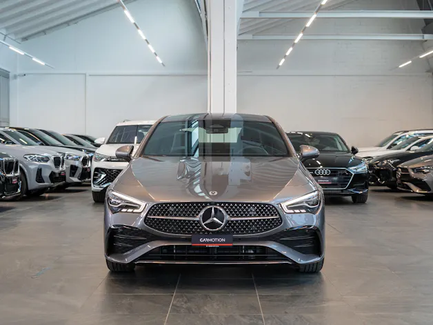 MERCEDES-BENZ CLA 200 AMG Line / Facelift / Rückfahrkamera / Ambientebeleuchtung