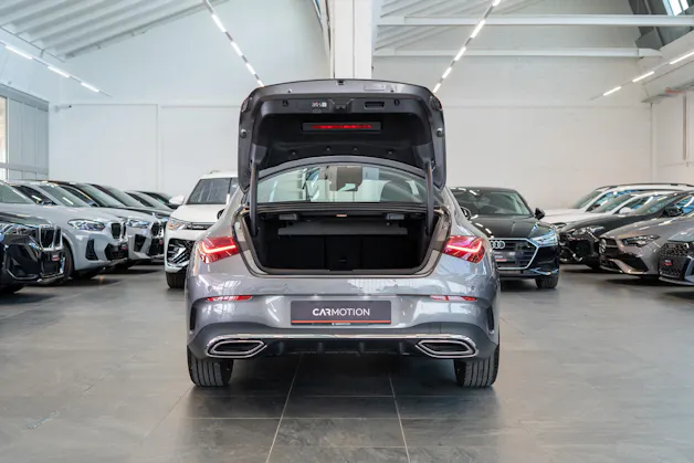 MERCEDES-BENZ CLA 200 AMG Line / Facelift / Rückfahrkamera / Ambientebeleuchtung