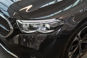 MERCEDES-BENZ E 300 de Avantgarde 4matic Kombi / MBUX Superscreen / Burmester / 360° Kamera