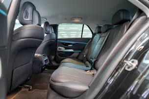 MERCEDES-BENZ E 300 de Avantgarde 4matic Kombi / MBUX Superscreen / Burmester / 360° Kamera