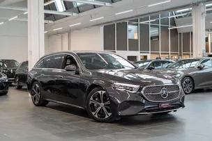 MERCEDES-BENZ E 300 de Avantgarde 4matic Kombi / MBUX Superscreen / Burmester / 360° Kamera