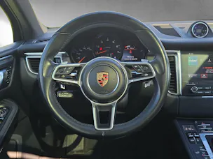 PORSCHE Macan PDK