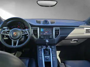 PORSCHE Macan PDK