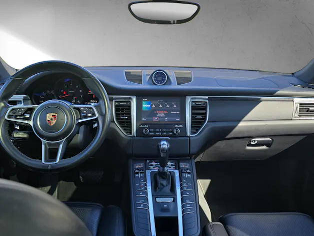 PORSCHE Macan PDK