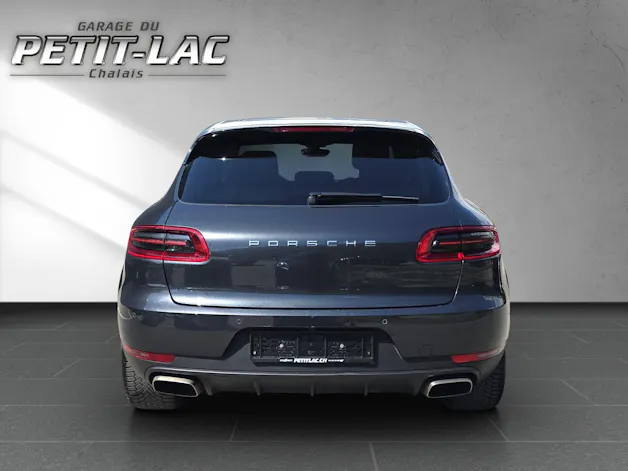 PORSCHE Macan PDK