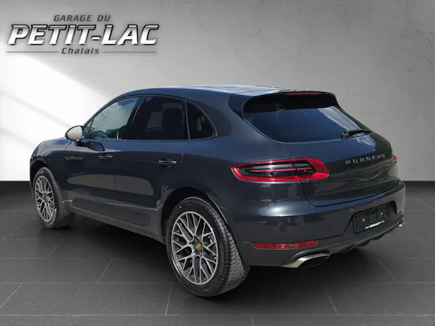 PORSCHE Macan PDK
