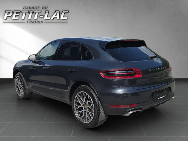 PORSCHE Macan PDK