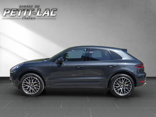 PORSCHE Macan PDK