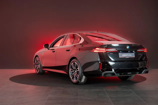 BMW 520i M Sport / Iconic Glow / Rückfahrkamera / el.Sitze