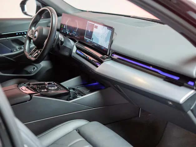 BMW 520i M Sport / Iconic Glow / Rückfahrkamera / el.Sitze