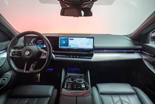 BMW 520i M Sport / Iconic Glow / Rückfahrkamera / el.Sitze