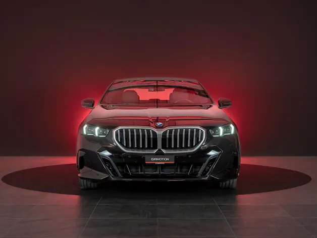 BMW 520i M Sport / Iconic Glow / Rückfahrkamera / el.Sitze
